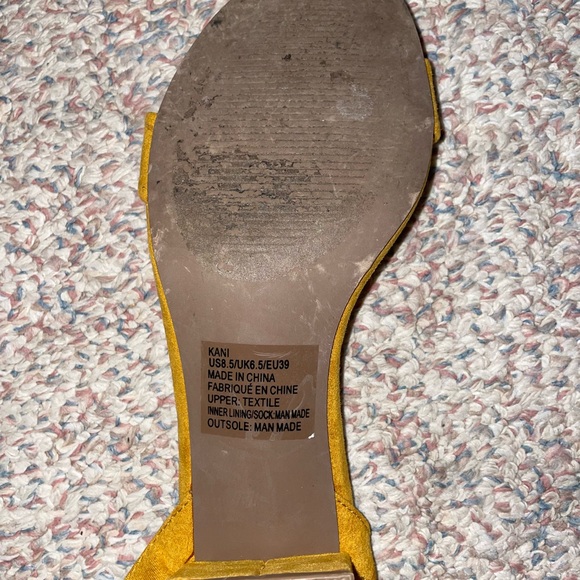 JustFab Mustard Yellow Block Heel - Picture 3 of 3